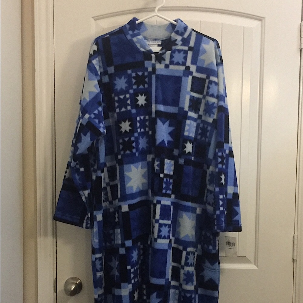 Blue and White Fleece Robe Large Zipper Front